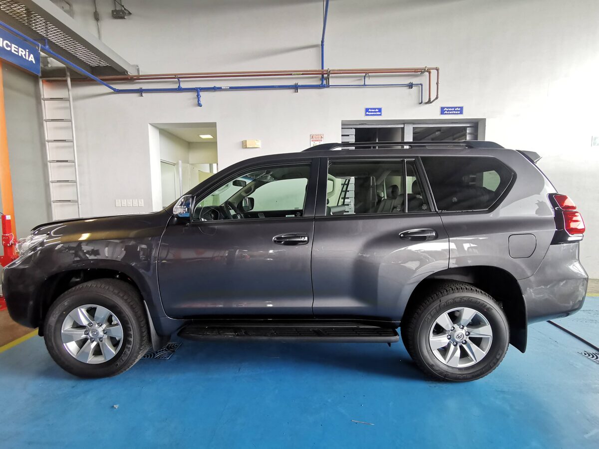 Land Cruiser Prado sin polarizar